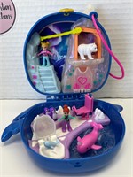 Polly Pocket Freezin' Fun Narwhal Compact 2 Dolls