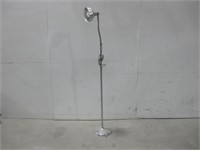 51" Vtg Floor Lamp Powers On