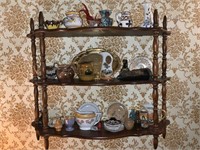 VTG MINI ORIENTAL PORCELAIN DECOR W/ WOODEN SHELF