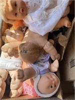 Box of dolls, candle holders, wall hanging and
