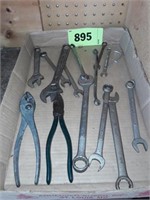 FLAT OF MISC. WRENCHES- ADJUSTABLE WRENCHES