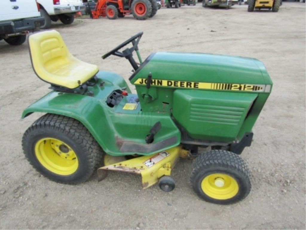 John Deere 212 12HP Kohler, 38in. Deck,New Battery