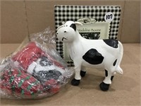 Elle Madeline Bovine Figurine w/6 outfits