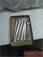 1 in to 1 1/2 in box end wrench set
