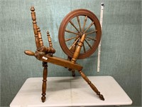 Vintage Beautiful Wooden Spinning Wheel