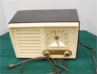 Stewart Warner radio