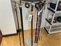 GROUP OF CASUAL BELTS VARIOUS SIZES