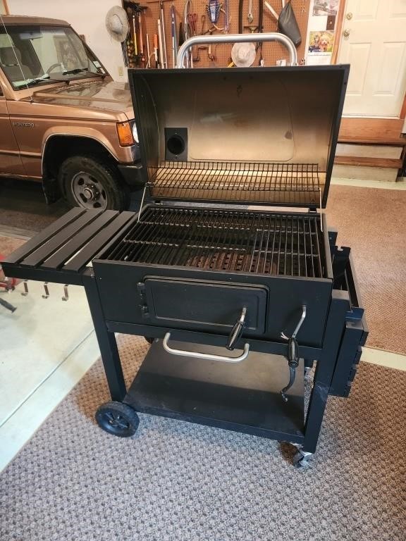 Kingsford Charcoal BBQ Grill