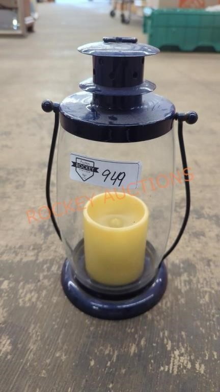 Battery operated candle lantern decor