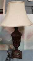 11 - TABLE LAMP W/ SHADE (T71)