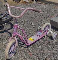 (O) Children's Barbie Scooter