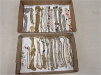 LOT OF 23 VINTAGE COSTUME NECKLACES