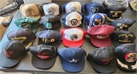 W - MIXED LOT OF HATS (H69)