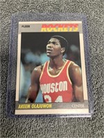 1987-88 Fleer NBA  Akeem Olajuwon Card