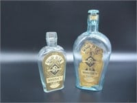 2 Old Rye Bottles / 2 Bouteilles de wiskey