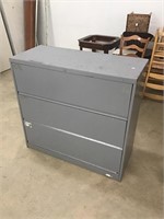 3 drawer heavy duty metal storage cabinet. 42 x