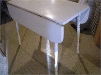 Drop Leaf Table  36x35x30 inches