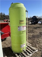 300 gallon upright poly tank