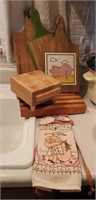 Cutting board lot, kitchen towel and magnets