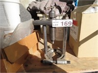 Hydraulic Bearing Puller