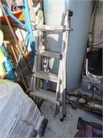 Adjustable Aluminium Ladder