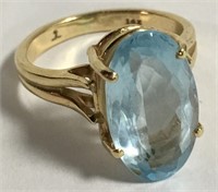 14k Gold And Aquamarine Ring