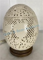 Filigree porcelain egg lamp