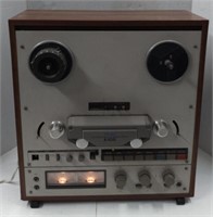 TEAC X-10R Reel To Reel Tape Player.  Powers on.