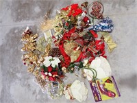 Miscellaneous Christmas Items with Tote
