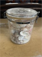 Canister with shells