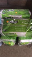 4 packages - 400 ct each.  Marcal napkins.
