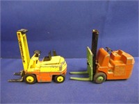 (2) Dinky Toys Conveyance