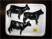 3-Plastic Steers