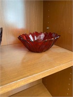 Red stained glass bowl