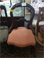 MAHOGANY W/ UPHOLSTERED SEAT ANTIQUE CHAIR