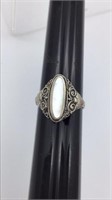 Sterling silver mother of pearl ring size 7 1/2