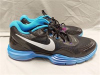 Nike Men's Tennis Shoes (Size 12)