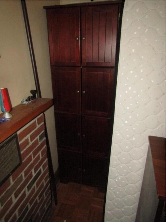 WOOD CABINET