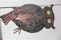 Metal battery powered owl