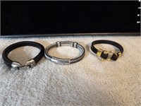3 Bracelets