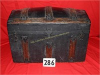 "Steamer Trunk" on Wheels--27"Lx16"Dx19"T