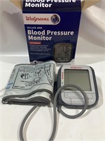$60.00 Deluxe Arm Blood Pressure
Monitor used