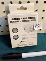 WALL CHARGER IN BOX