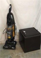 Eureka Vacuum Cleaner & Storage Cube V10C