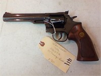 Dan Wesson m/a 357 magnum revolver
