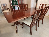 Broyhill Double Pedestal Cherry Table w/6 Chairs