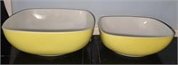 Pair of Nesting Yellow Square Pyrex Bowls
