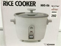 ZOJIRUSHI NHS-06 RICE COOKER UP TO 3 CUPS