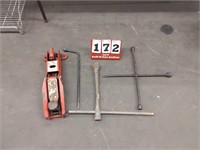 2-1/4 Ton Floor Jack & Lug Wrenches