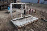 L-Shaped Pallet Rack, Approx 93"X43"